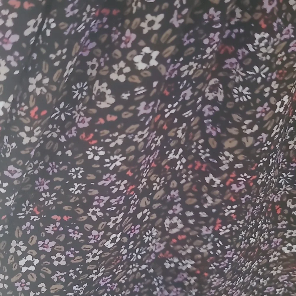 Dress - Picture 2 of 6
